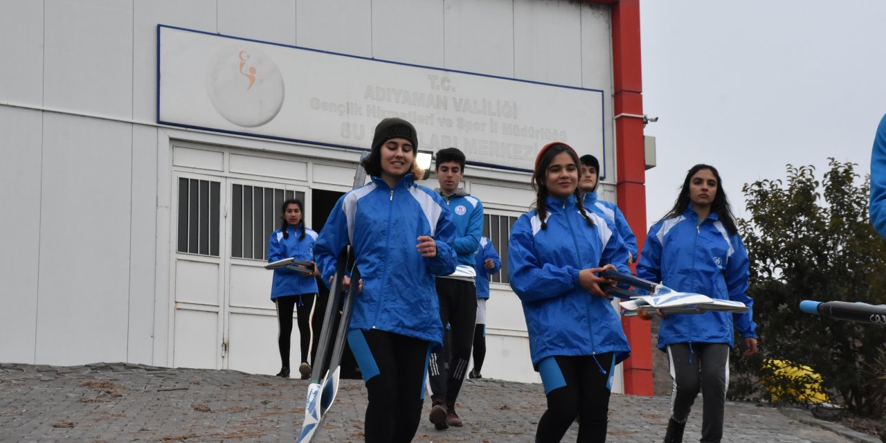 Güneydoğulu kürekçileri soğuk havalar da durduramıyor