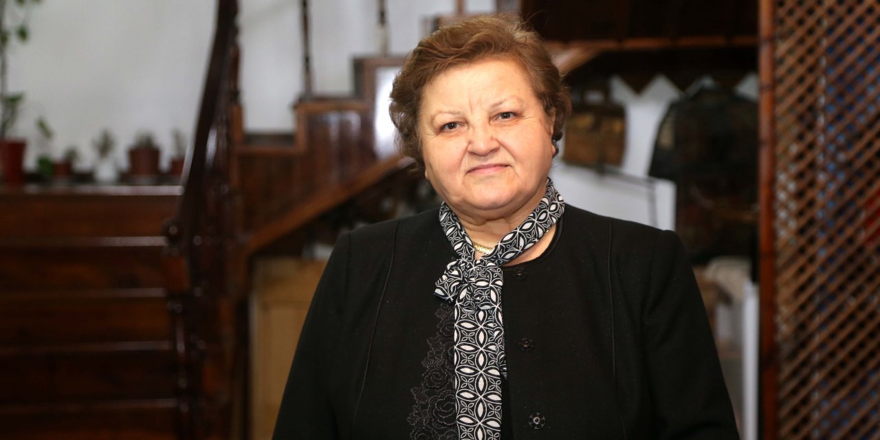 Hayatını adaşı Şehit Şerife Bacı'yı anlatmaya adadı