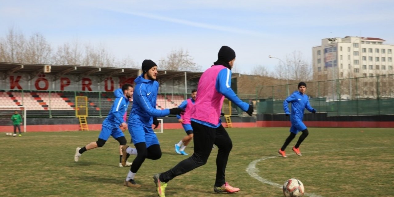 Karaköprüspor Artvin’e hazırlanıyor