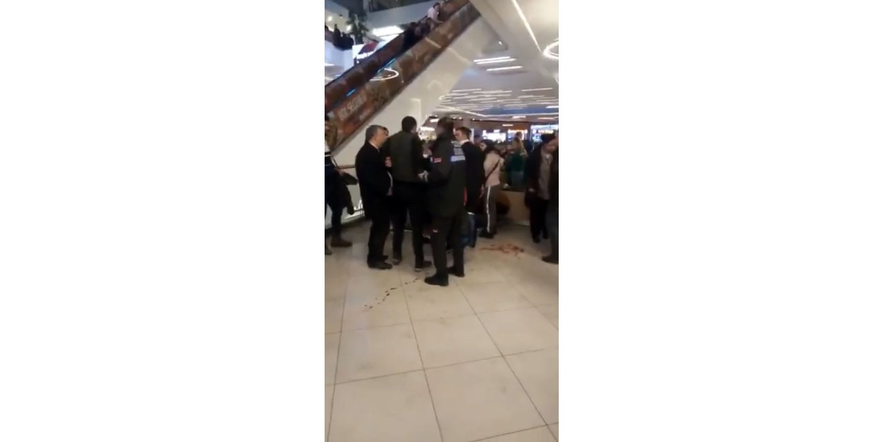 Esenyurt’ta AVM’de dehşet