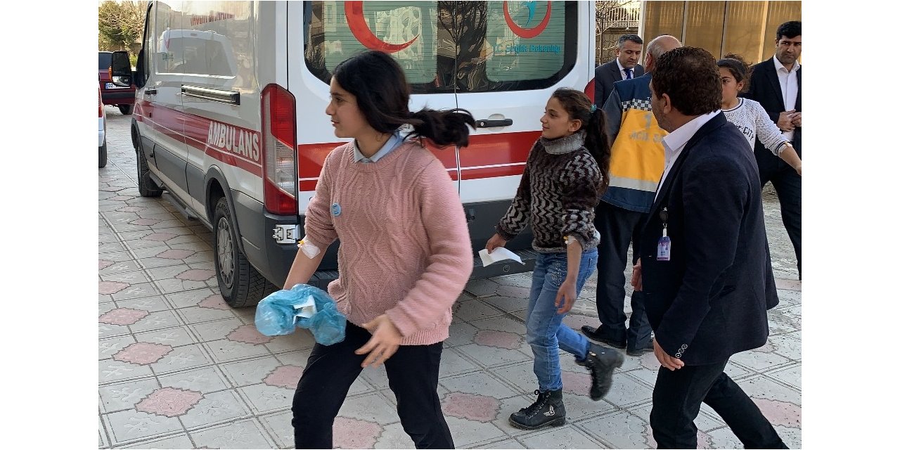 Adıyaman’da 51 öğrenci zehirlendi