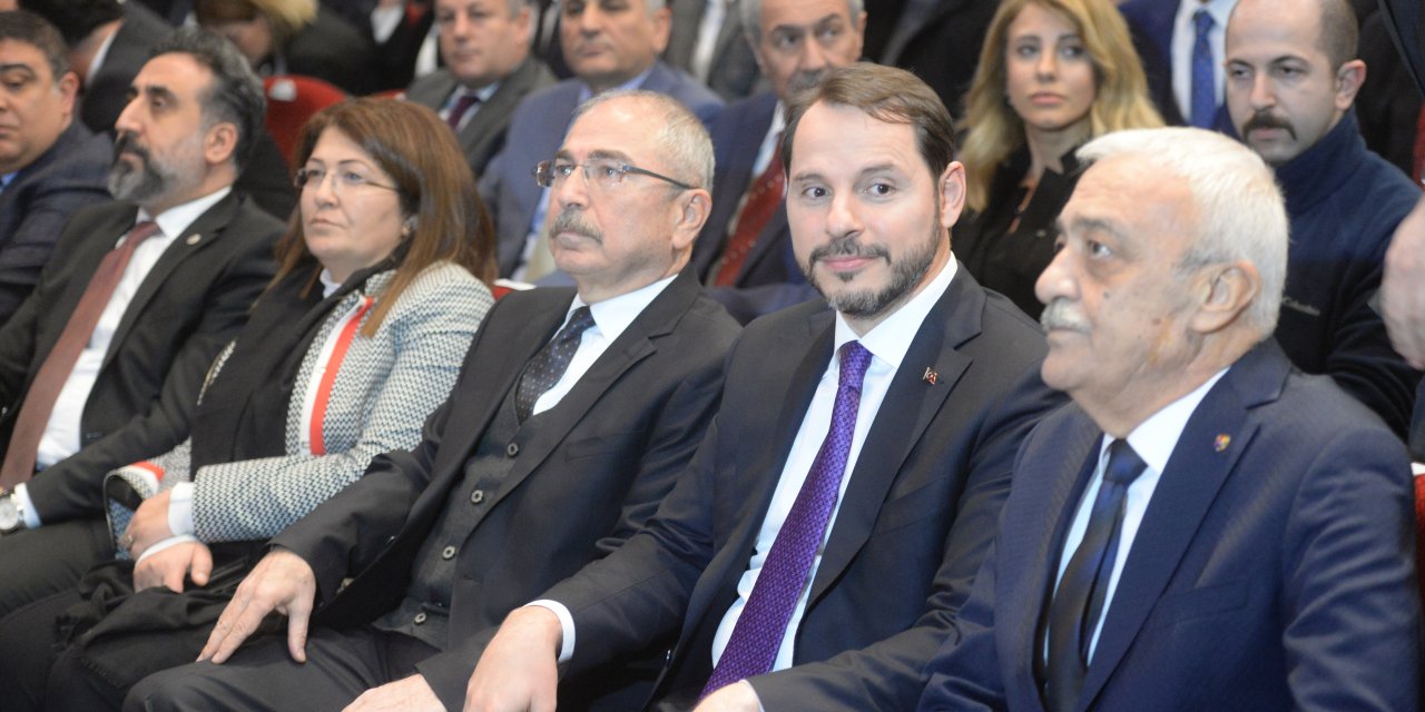 Hazine ve Maliye Bakanı Albayrak, Mardin'de iş insanlarına hitap etti: