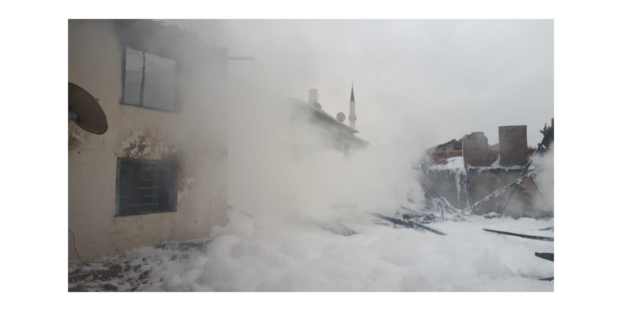 Amasya’da ev yangını