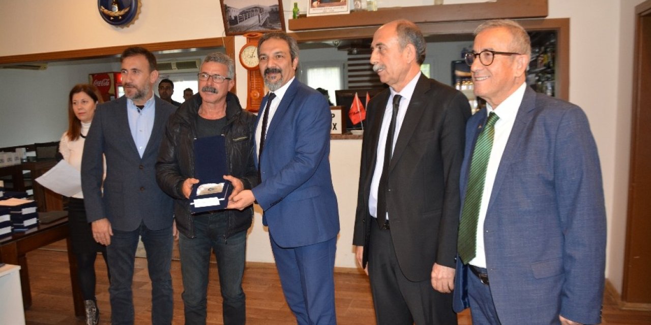 Söke Ticaret Odası’ndan 30 yılını doldurmuş üyelere plaket