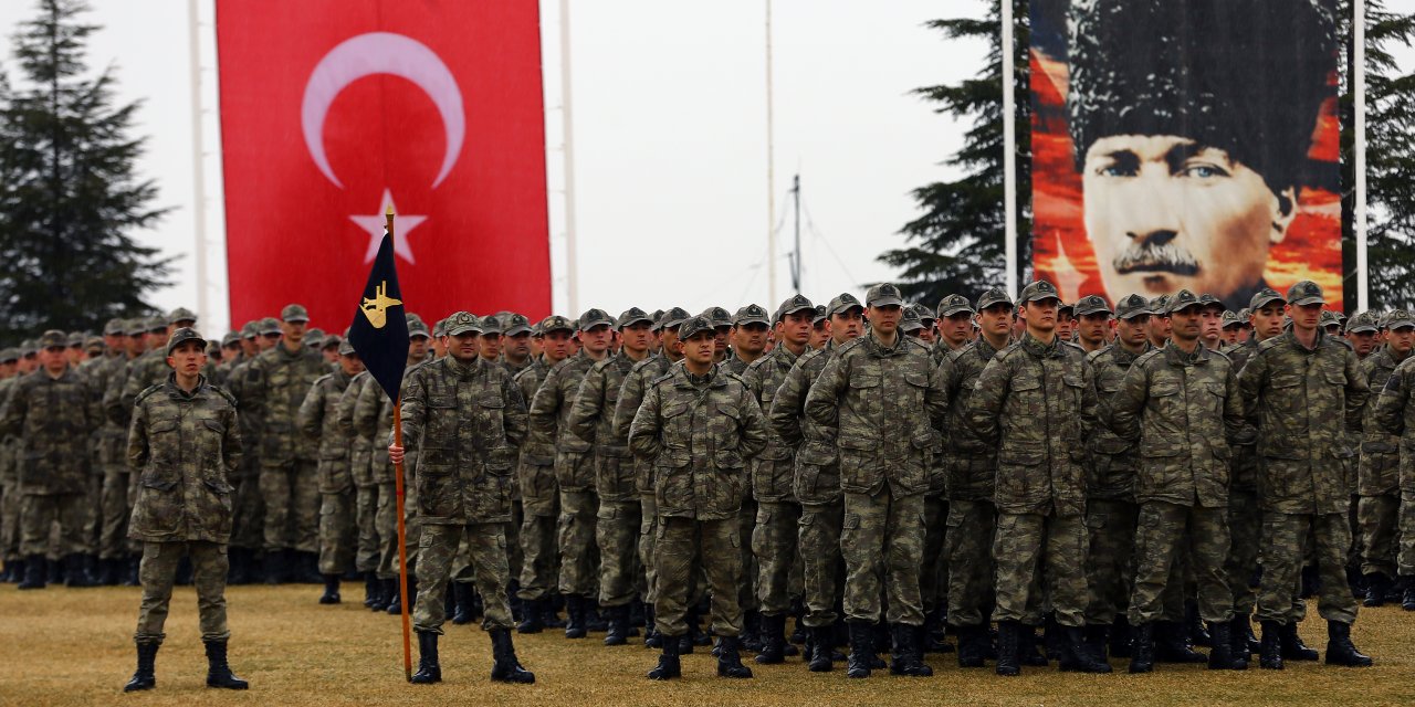 Hava Savunma Okulu ve Eğitim Merkezi Komutanlığında bin 150 asker yemin etti
