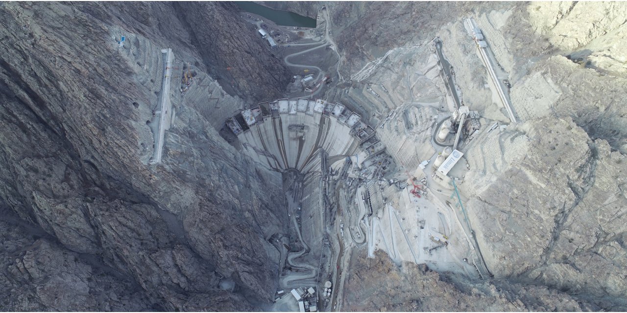 Yusufeli Barajı'nın dörtte üçü tamamlandı