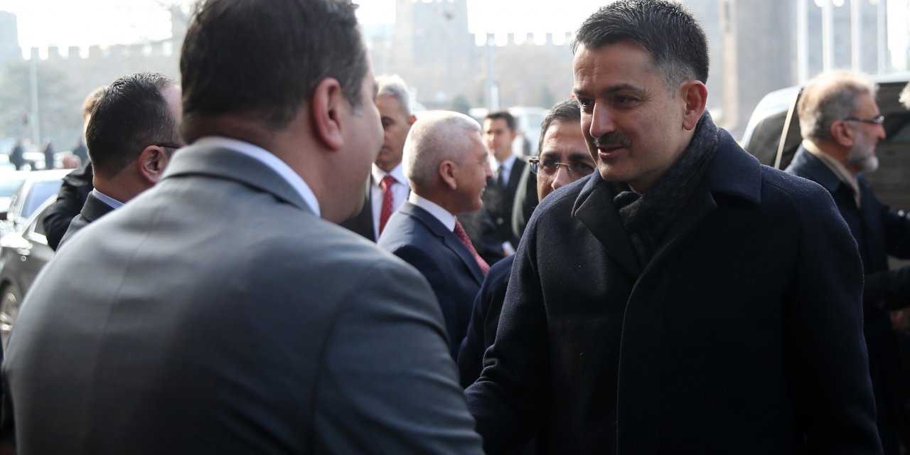 Bakan Pakdemirli Kayseri'de "Söz Sizde Tarım Orman Buluşmaları"nda konuştu: (1)