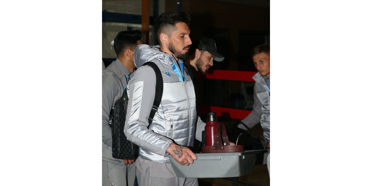Trabzonspor kafilesi, İstanbul'a gitti