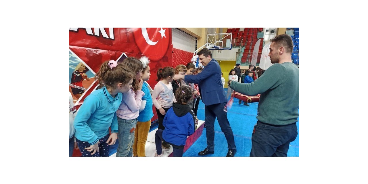 Valilik Kupası şampiyonları ödüllendirildi