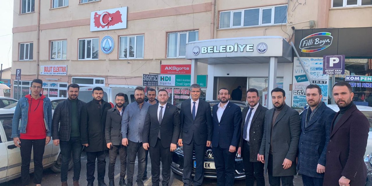 AK Parti Gençlik Kolları Genel Başkan Yardımcısı Burak Ak, Suşehri'ni ziyaret etti
