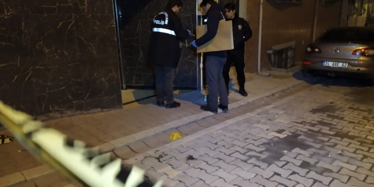 Bacağından vurdukları şahsı bagaja koyup kaçırdılar