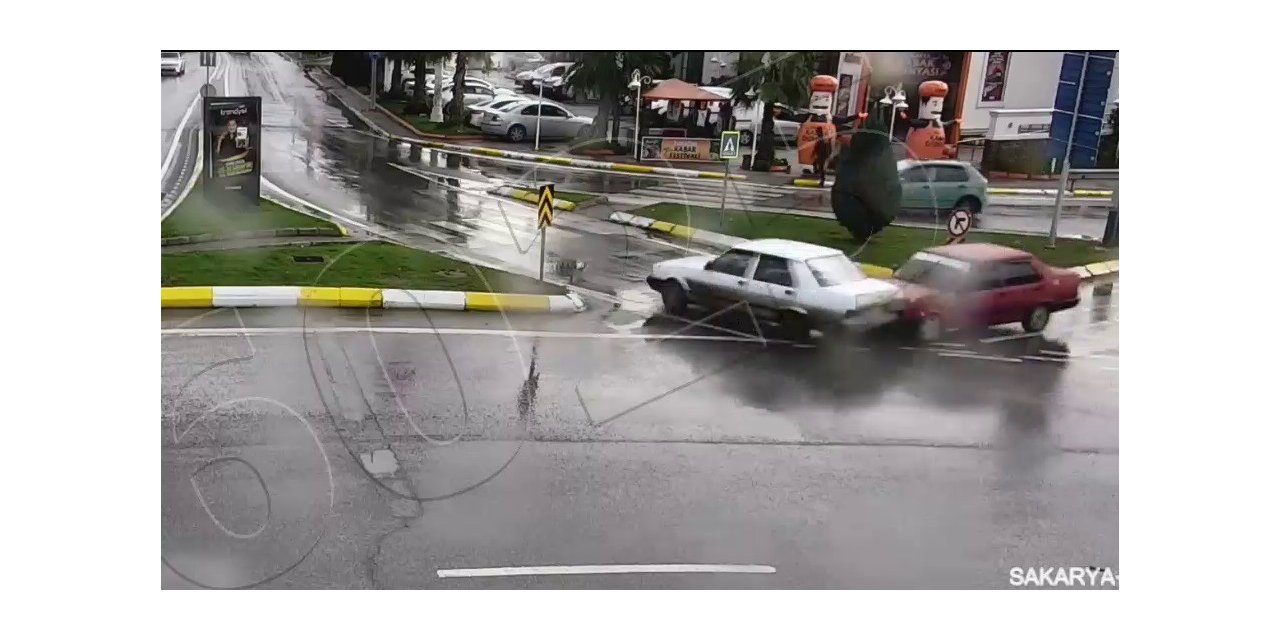 Sakarya’daki trafik kazası KGYS’ye yansıdı