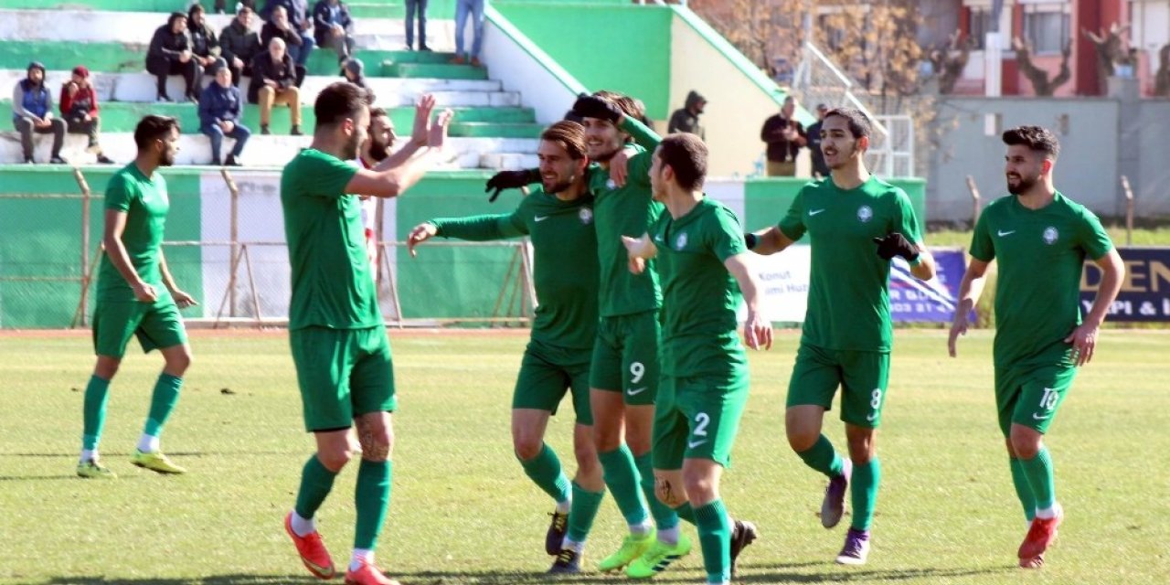 Salihli Belediyespor yeniden çıkışa geçmek istiyor