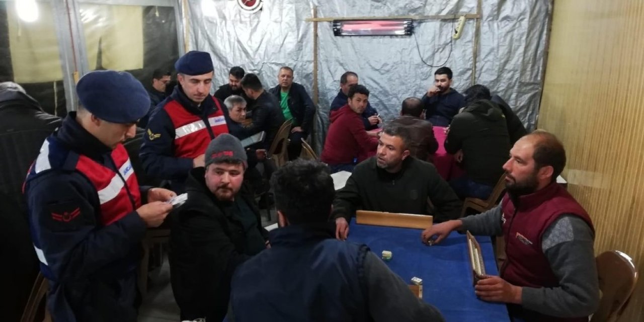 Jandarma Antalya’da 35 kişiyi yakaladı