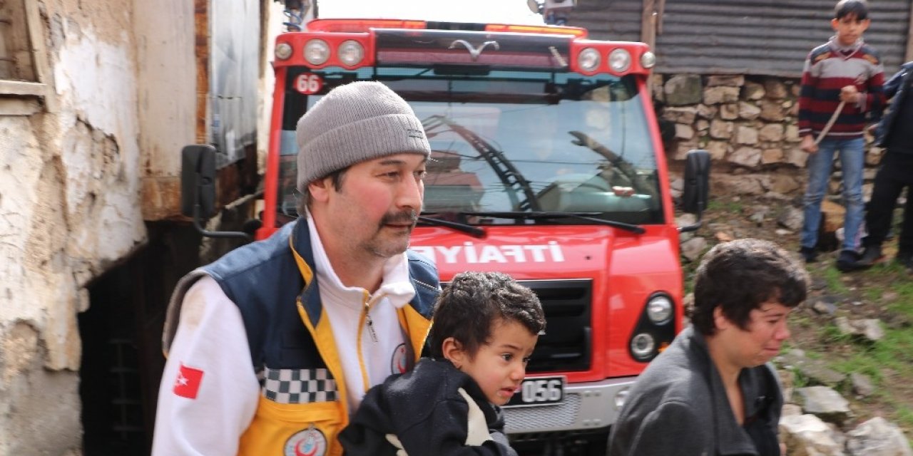 Kahramanmaraş’ta ev yangını; 1’i ağır 4 yaralı