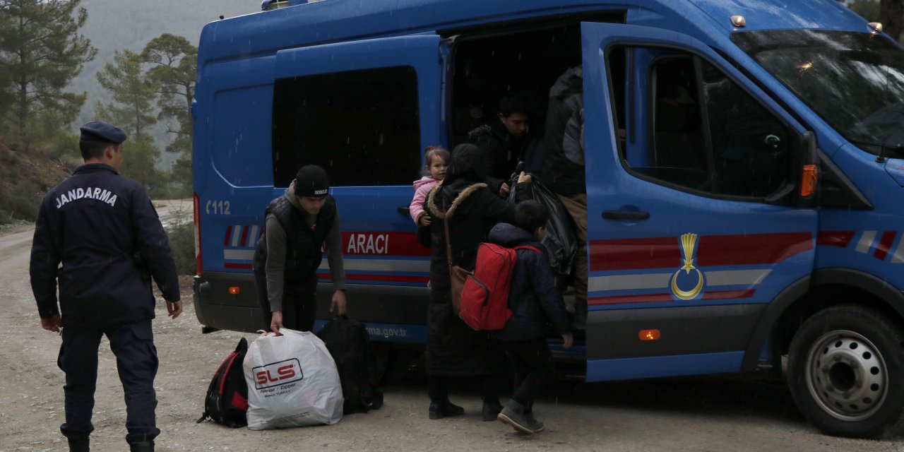 Muğla'da 32 düzensiz göçmen yakalandı