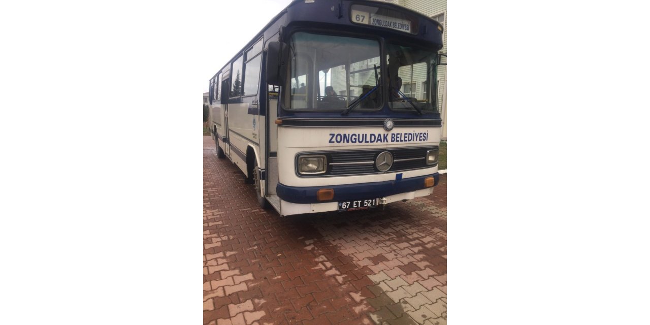 Zonguldak Kömürspor antrenmana 1960 model otobüsle gitti