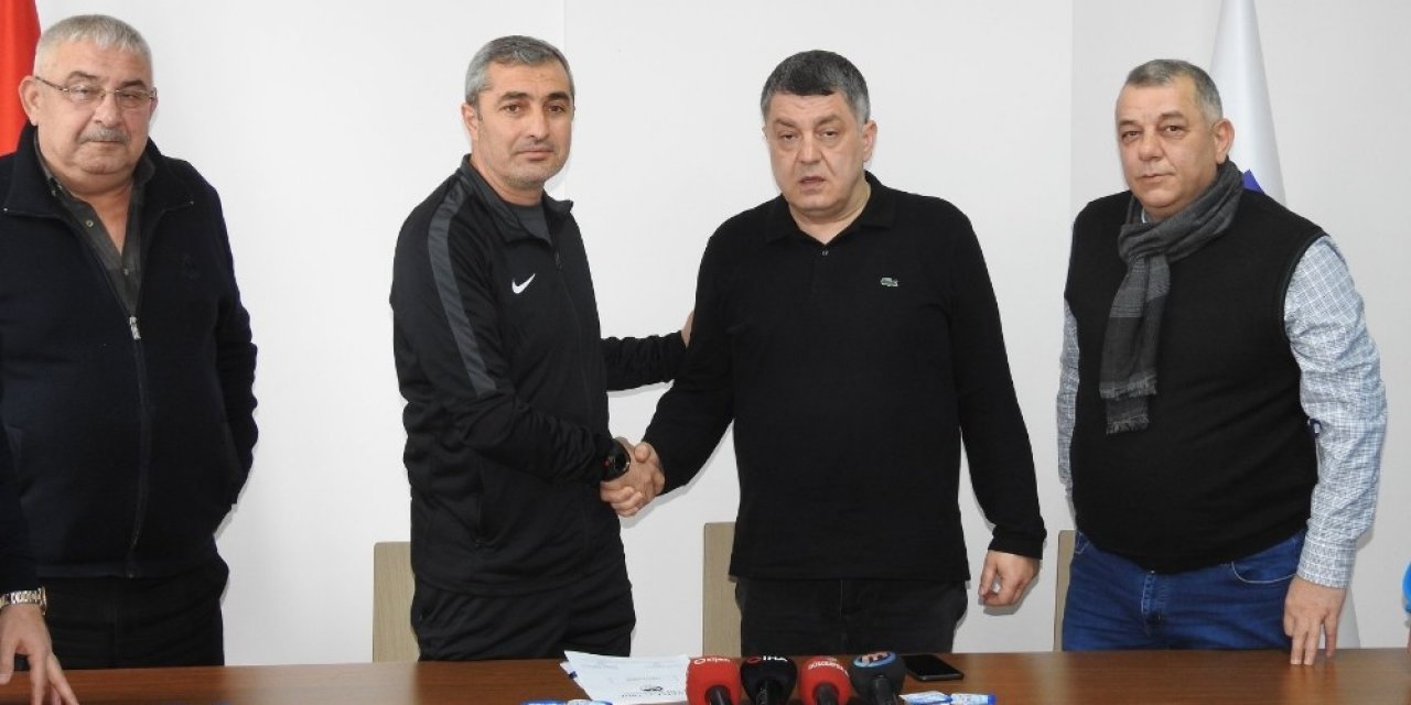 Düzcespor’da Mustafa Sarıgül resmen dönemi başladı