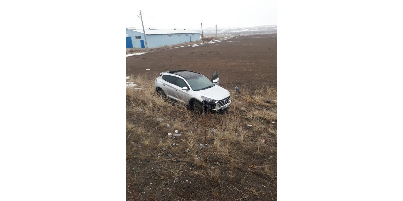 Horasan’da otomobil takla attı, 1 yaralı
