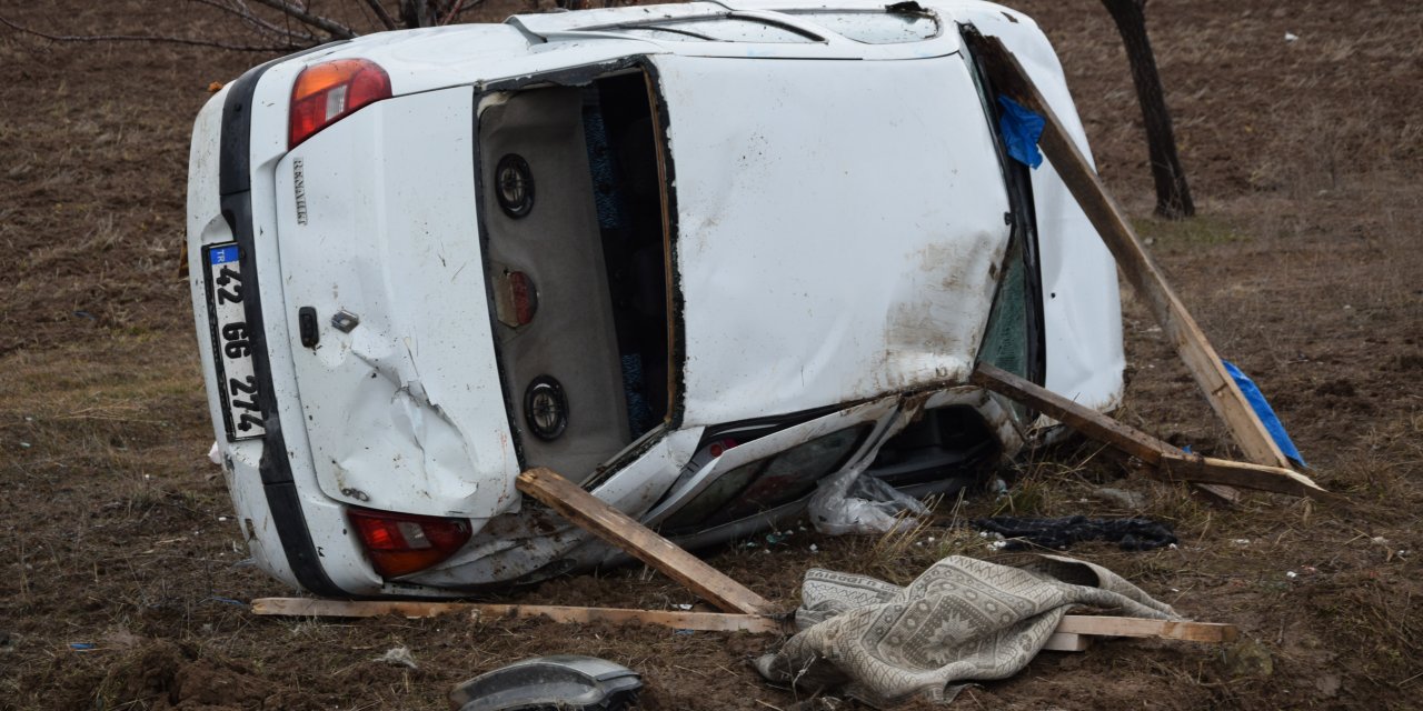 Konya'ya cenaze töreni için gelen gurbetçi çift kaza yaptı: 1 ölü, 1 yaralı