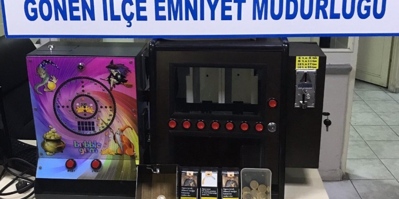 Dışı şarj cihazı, içi kumar makinesi
