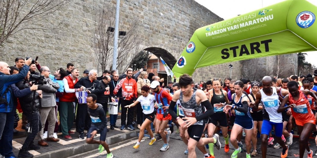 40. Uluslararası Trabzon Yarı Maratonu’nu koşuldu
