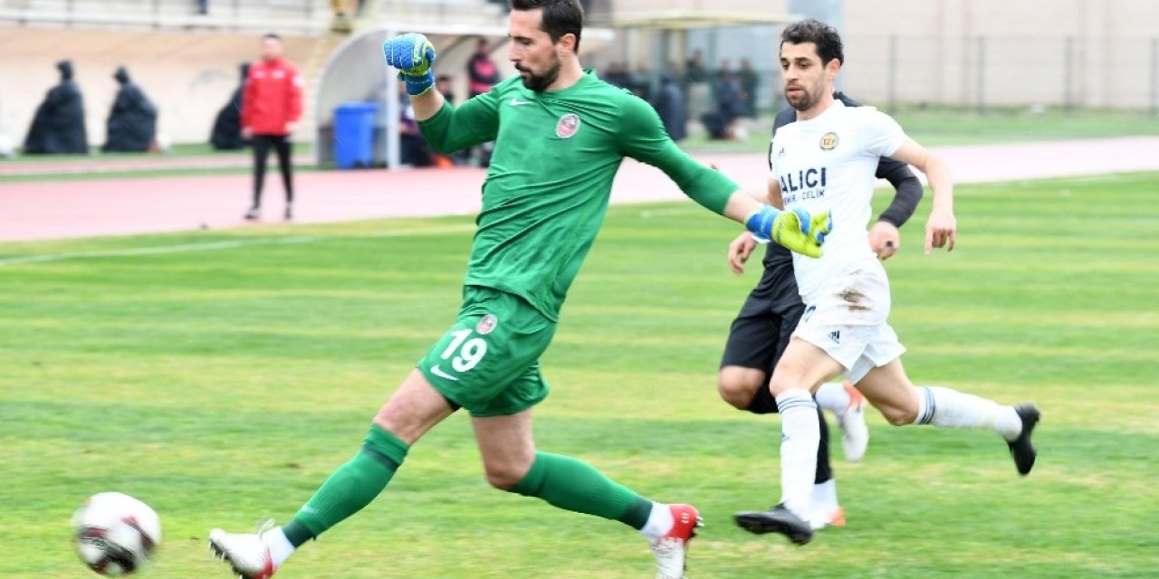 TFF 2. Lig: Tarsus İdman Yurdu: 2 - Başkent Akademi FK: 1