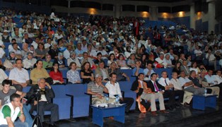 İnşaat mühendisleri mezun oldu