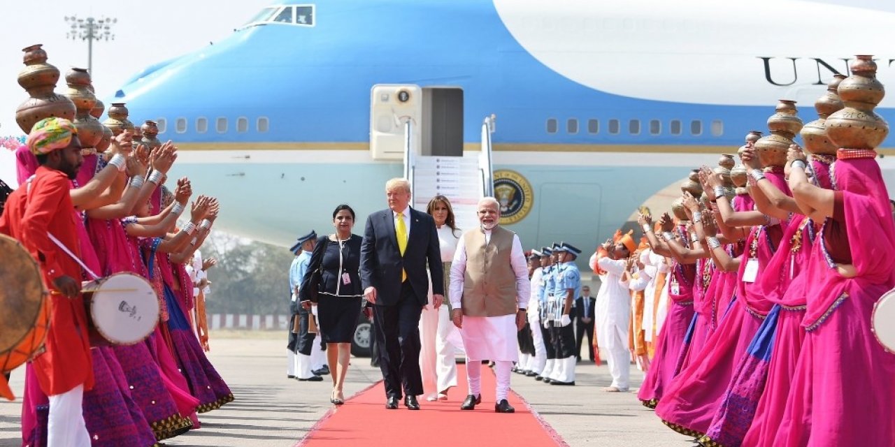ABD Başkanı Trump, ilk resmi ziyareti için Hindistan’da