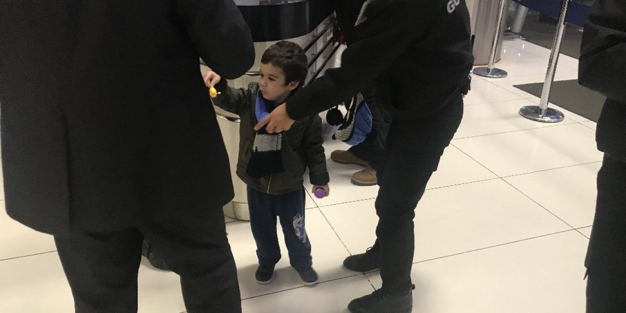 Bursa’da çocuğunu AVM’ye bırakıp kaçan anneye hapis