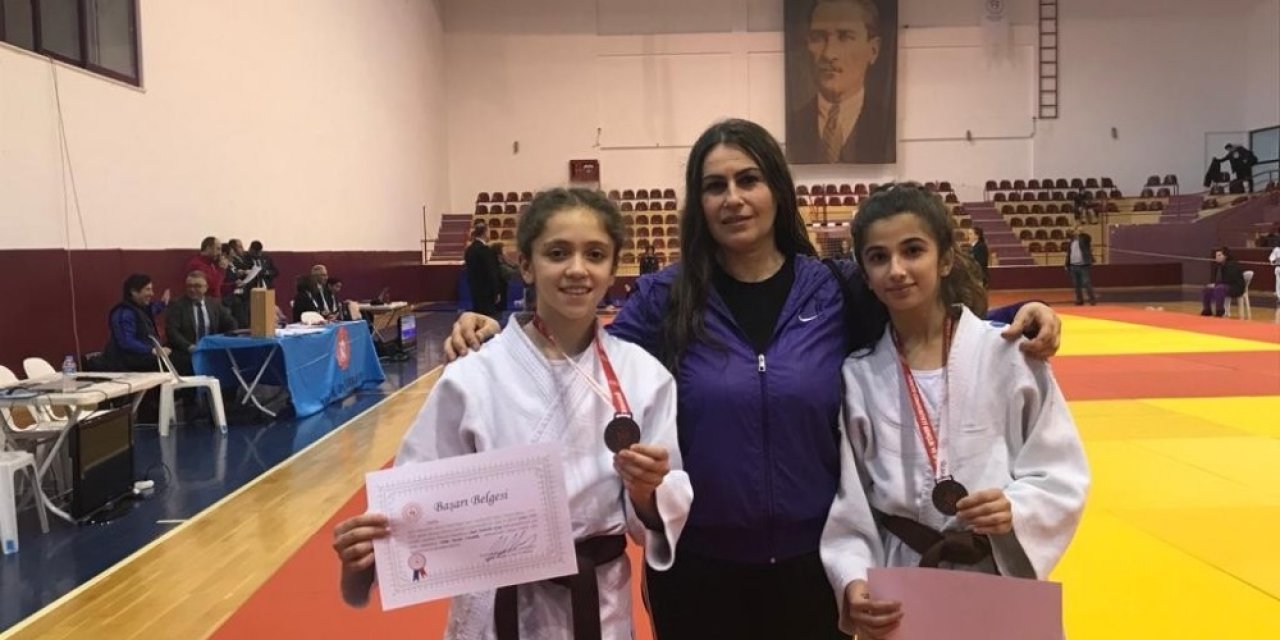 Ispartalı 2 Judocudan bronz madalya