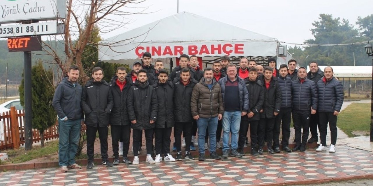 Bileciksporlu futbolcular kahvaltıda buluştu