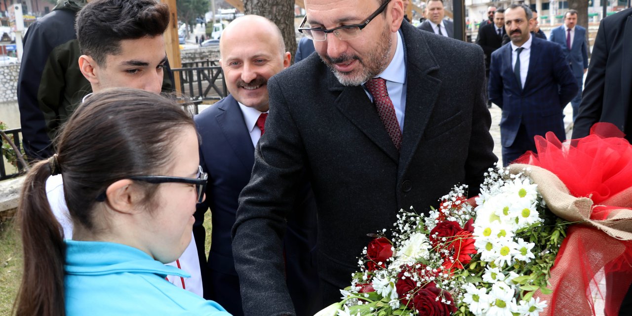 Gençlik ve Spor Bakanı Mehmet Muharrem Kasapoğlu Amasya'da