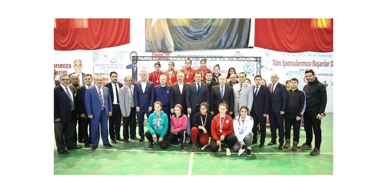 Düzceli sporcular halterde 3 madalya kazandı