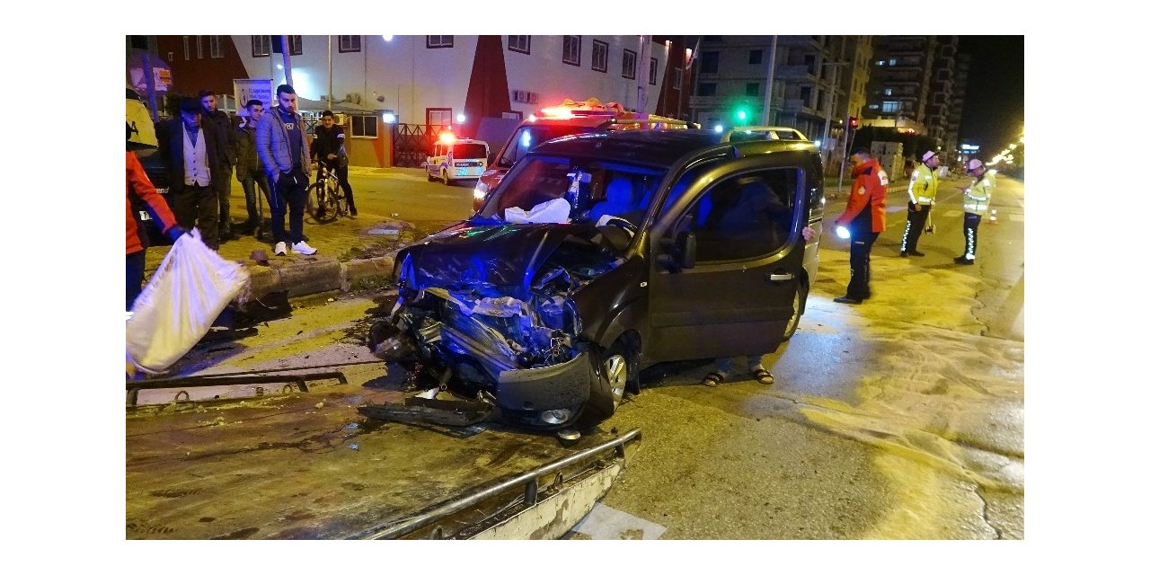 Mersin’de trafik kazaları: 9 yaralı