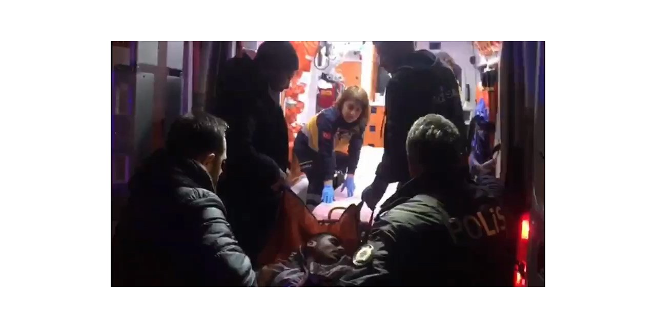 Evine gelen arkadaşını pompalı tüfekle göğsünden vurdu