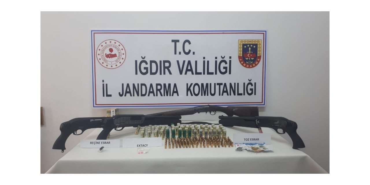 Jandarmadan fuhuş ve uyuşturucu operasyonu