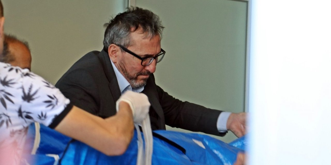 Genç oğlunu trafik kazasında kaybeden öğretmenin son görevi