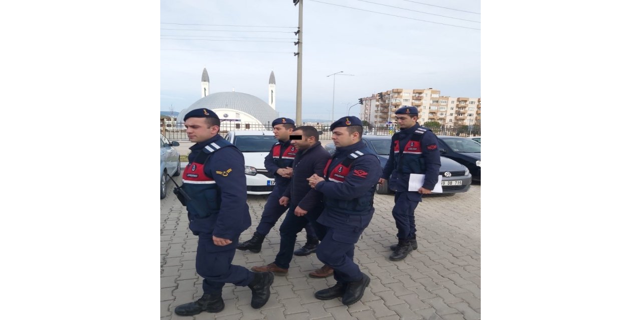 Cezaevi firarisi 3,5 saat sonra otogarda yakalandı