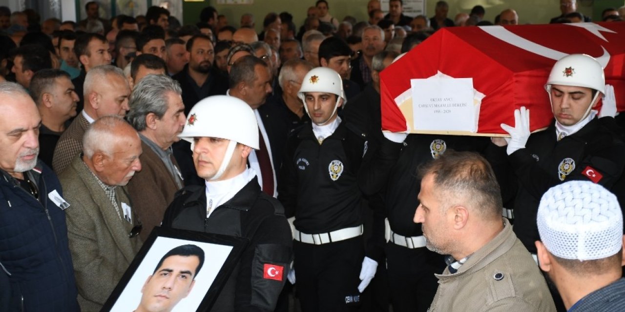 Denizde cesedi bulunan bekçi son yolculuğuna uğurlandı