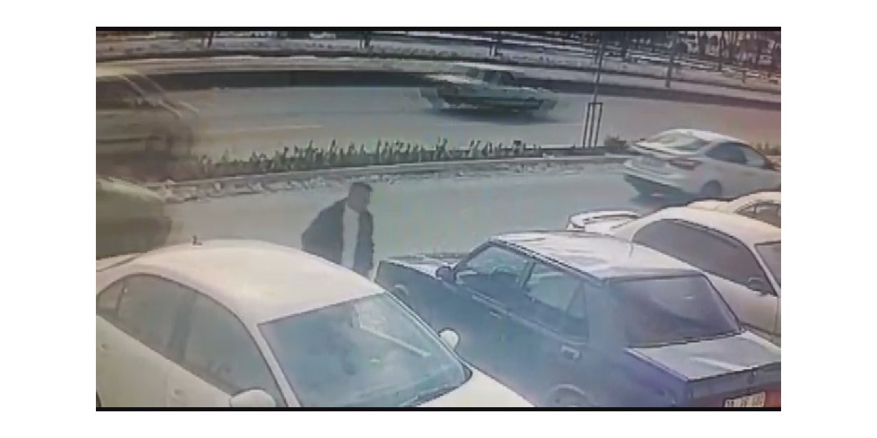 Otomobilden cep telefonu çalan hırsız adliyeye sevk edildi