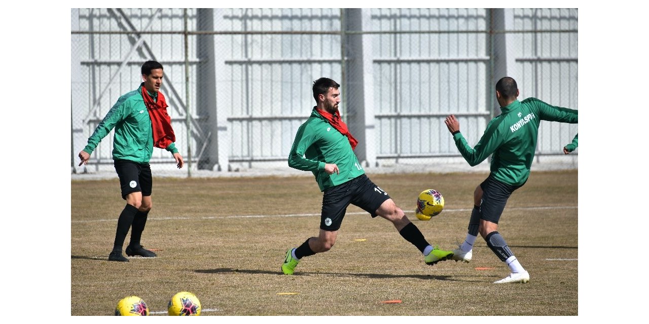 Konyaspor’da Kasımpaşa hazırlıkları sürüyor