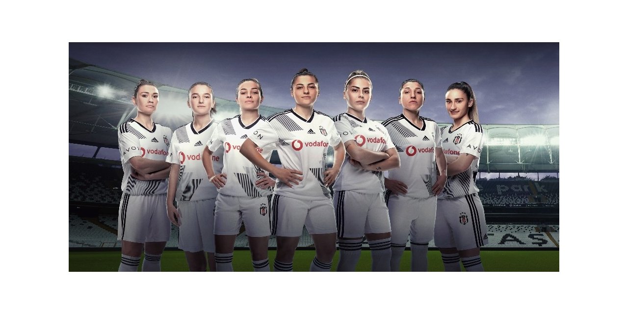 Vodafone Park’ta saha kadınların