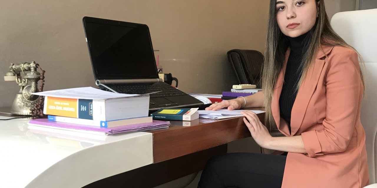 Sadece kızlık soyadını kullanmak isteyen evli kadına mahkemeden sevindirici haber