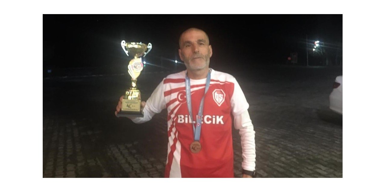 Bilecikli maratoncu Rıza Yıldırım’dan bir kupa daha