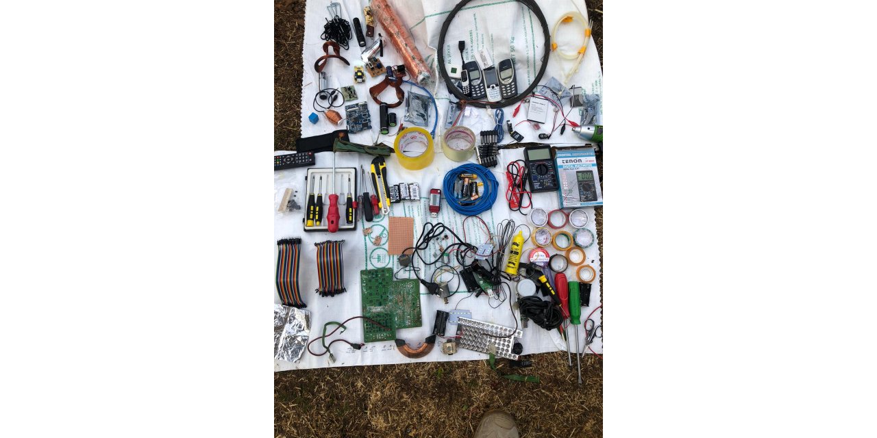 Mardin'de el yapımı patlayıcı yapımında kullanılan malzemeler ele geçirildi