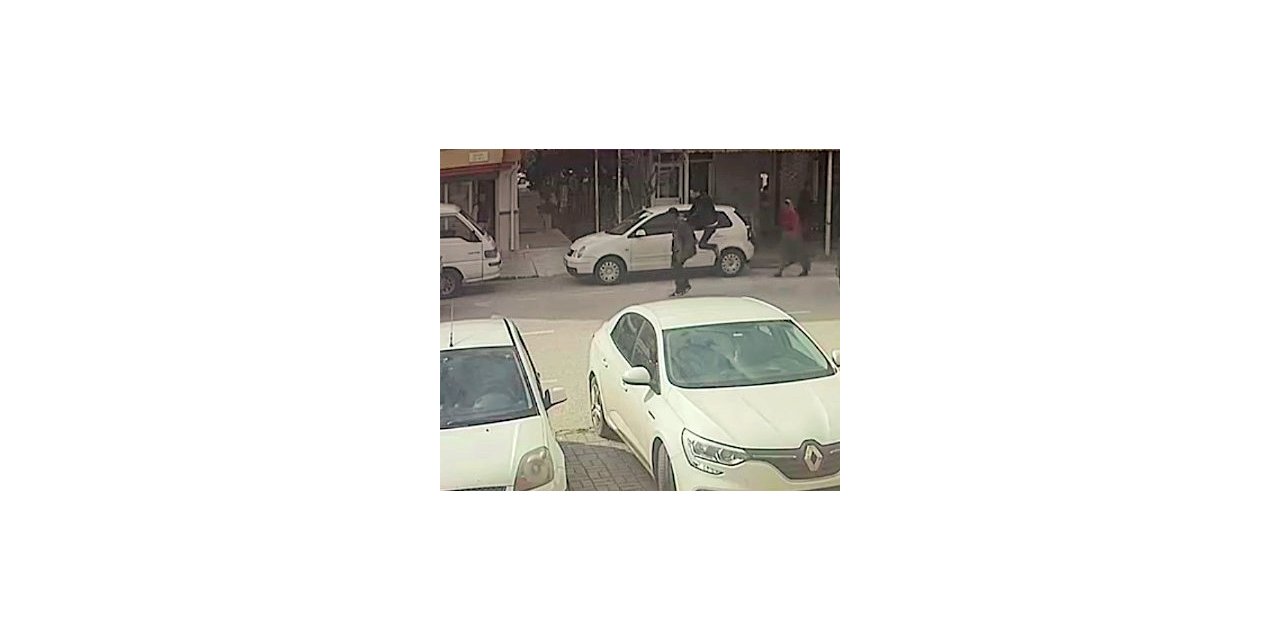 Kaçan klima hırsızını adeta uçarak yakaladı