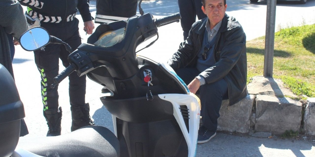 Kiralık araçla motosiklete çarpıp kaçtı