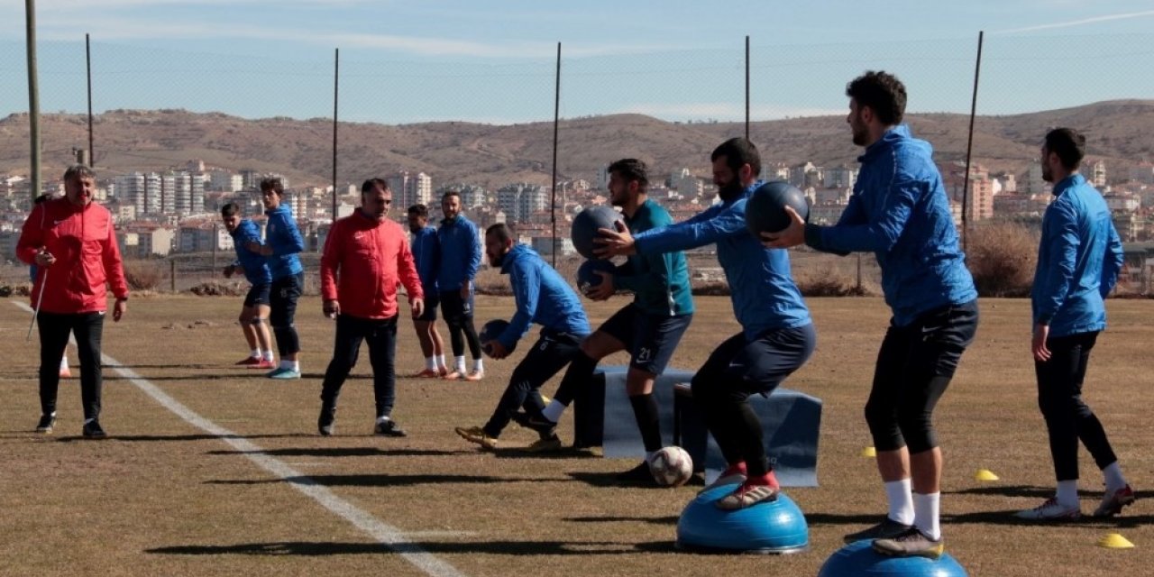 Nevşehir Belediyespor, Gölcükspor hazırlıklarını sürdürüyor