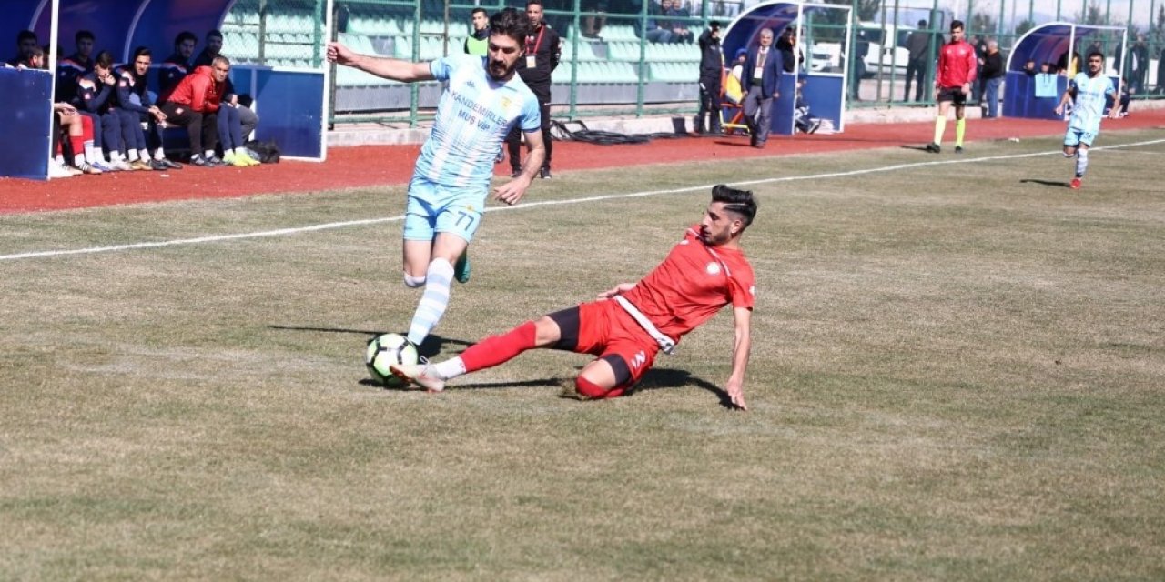 Bağlar Belediyespor erteleme maçında Muş Menderesspor ile yenişemedi